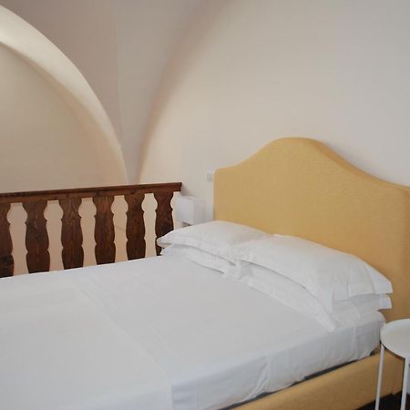 Palazzo Della Contessa - Suites & Breakfast Lecce Eksteriør billede