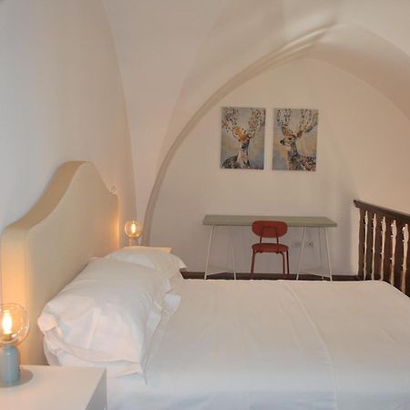 Palazzo Della Contessa - Suites & Breakfast Lecce Eksteriør billede