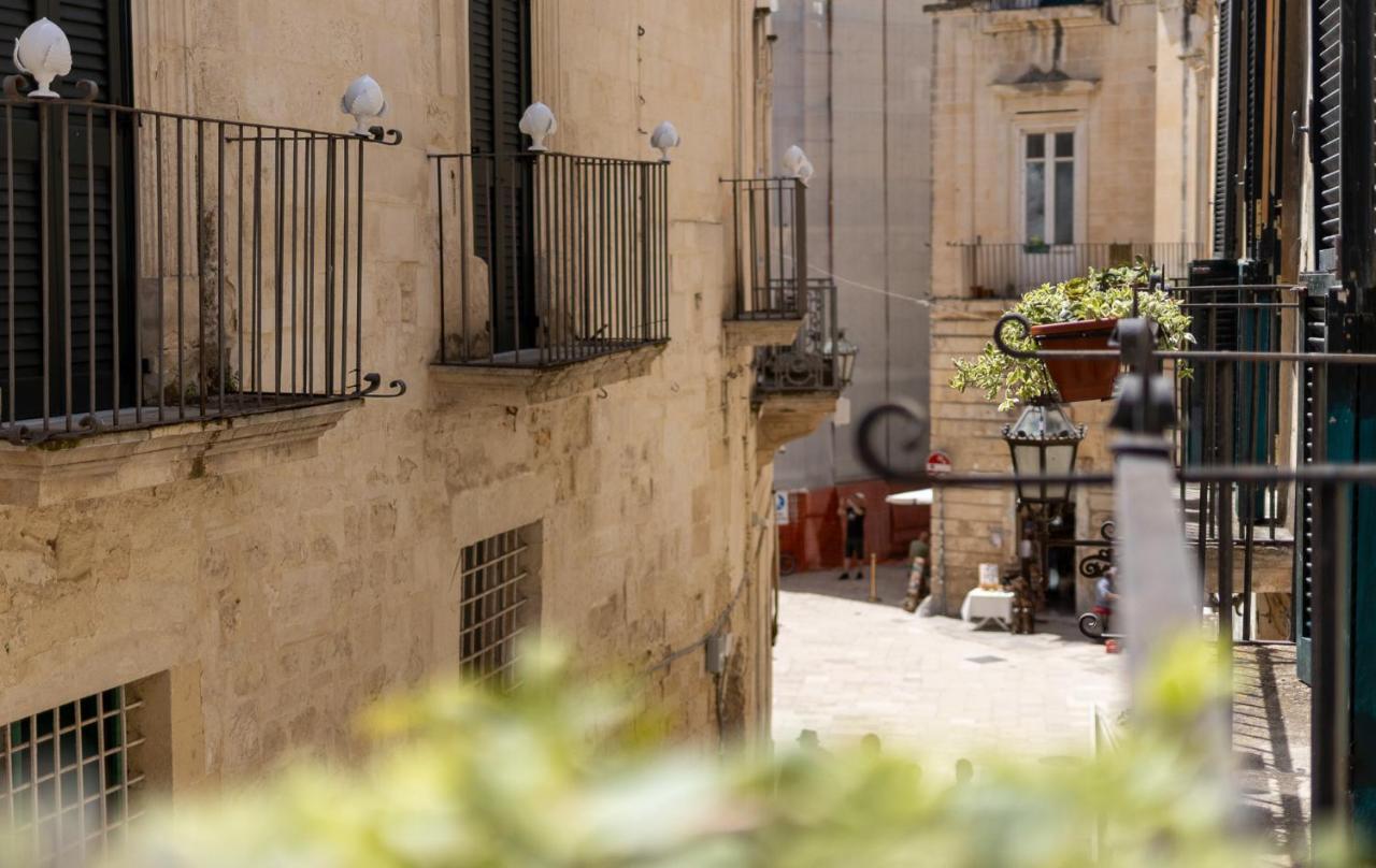Palazzo Della Contessa - Suites & Breakfast Lecce Eksteriør billede