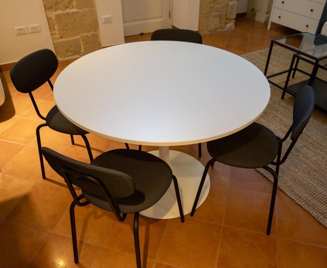 Palazzo Della Contessa - Suites & Breakfast Lecce Eksteriør billede