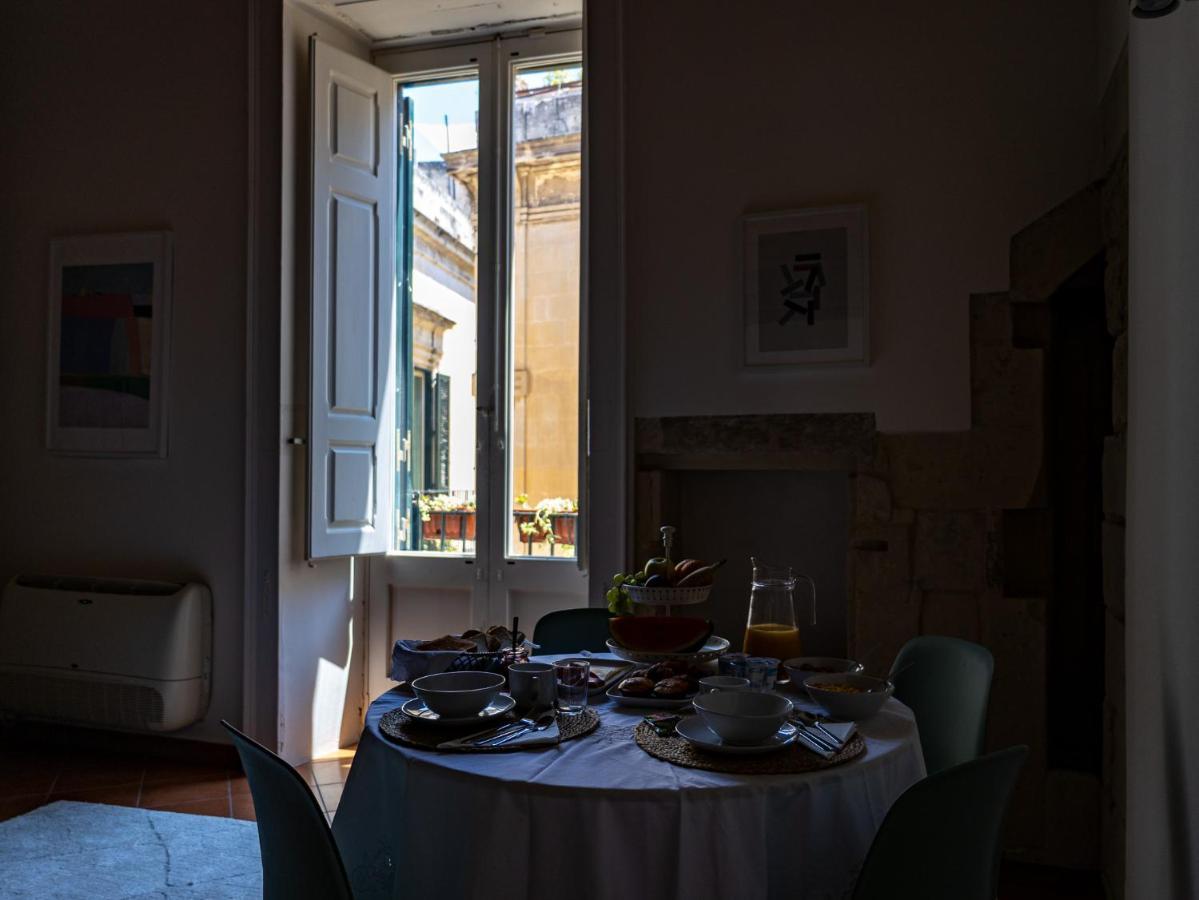 Palazzo Della Contessa - Suites & Breakfast Lecce Eksteriør billede