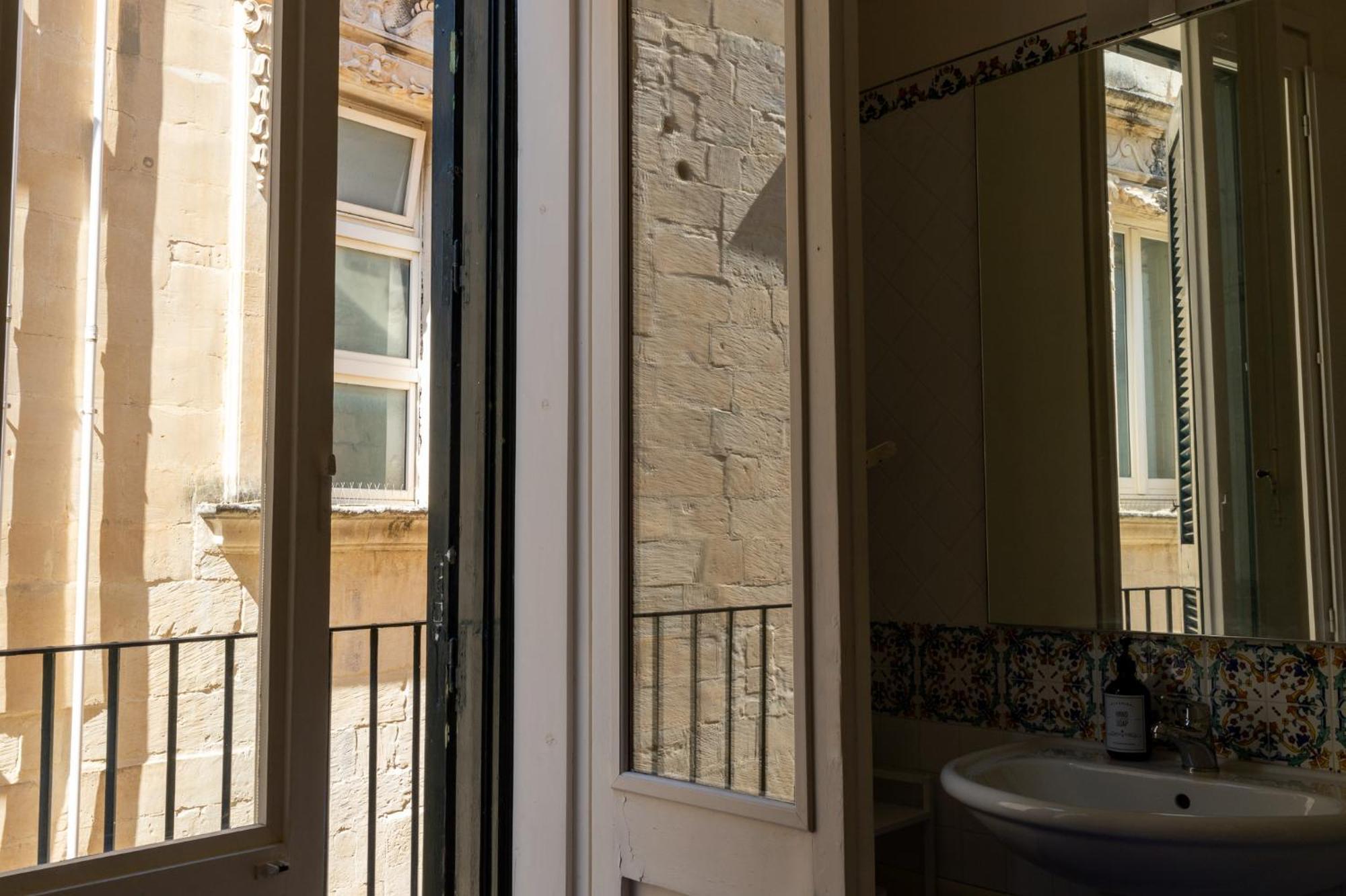 Palazzo Della Contessa - Suites & Breakfast Lecce Eksteriør billede